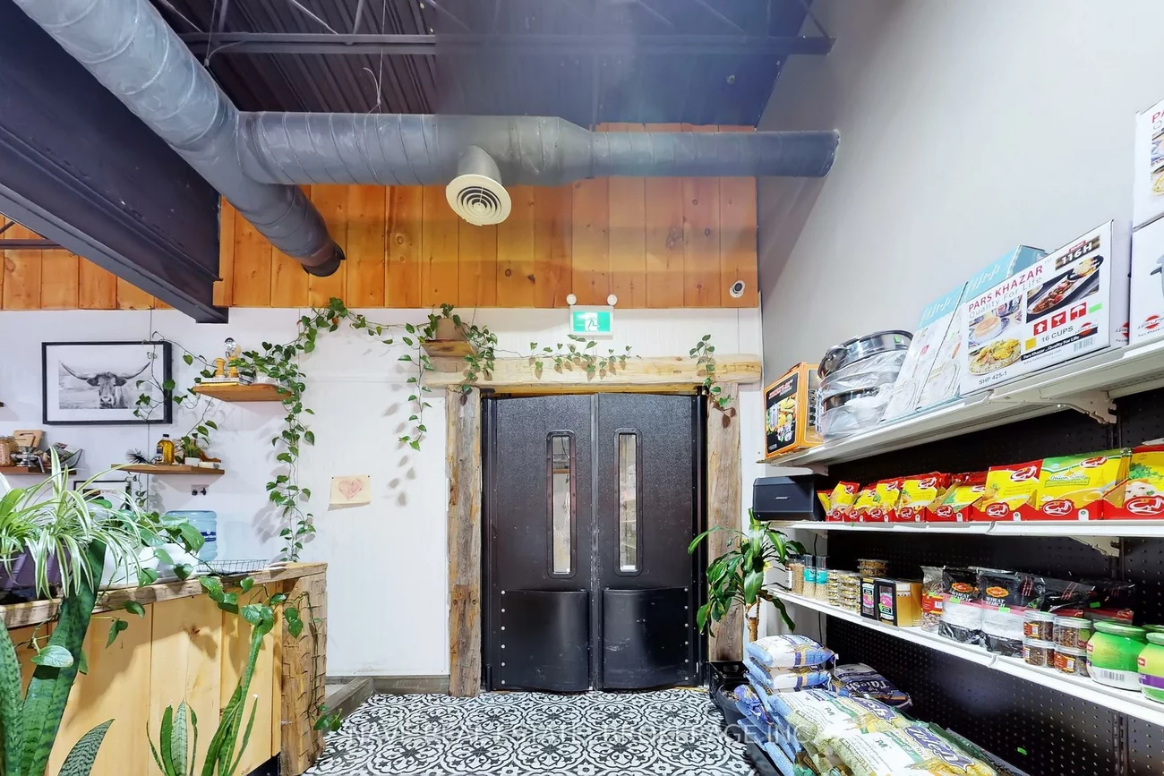 16925, Yonge, Central Newmarket, Newmarket