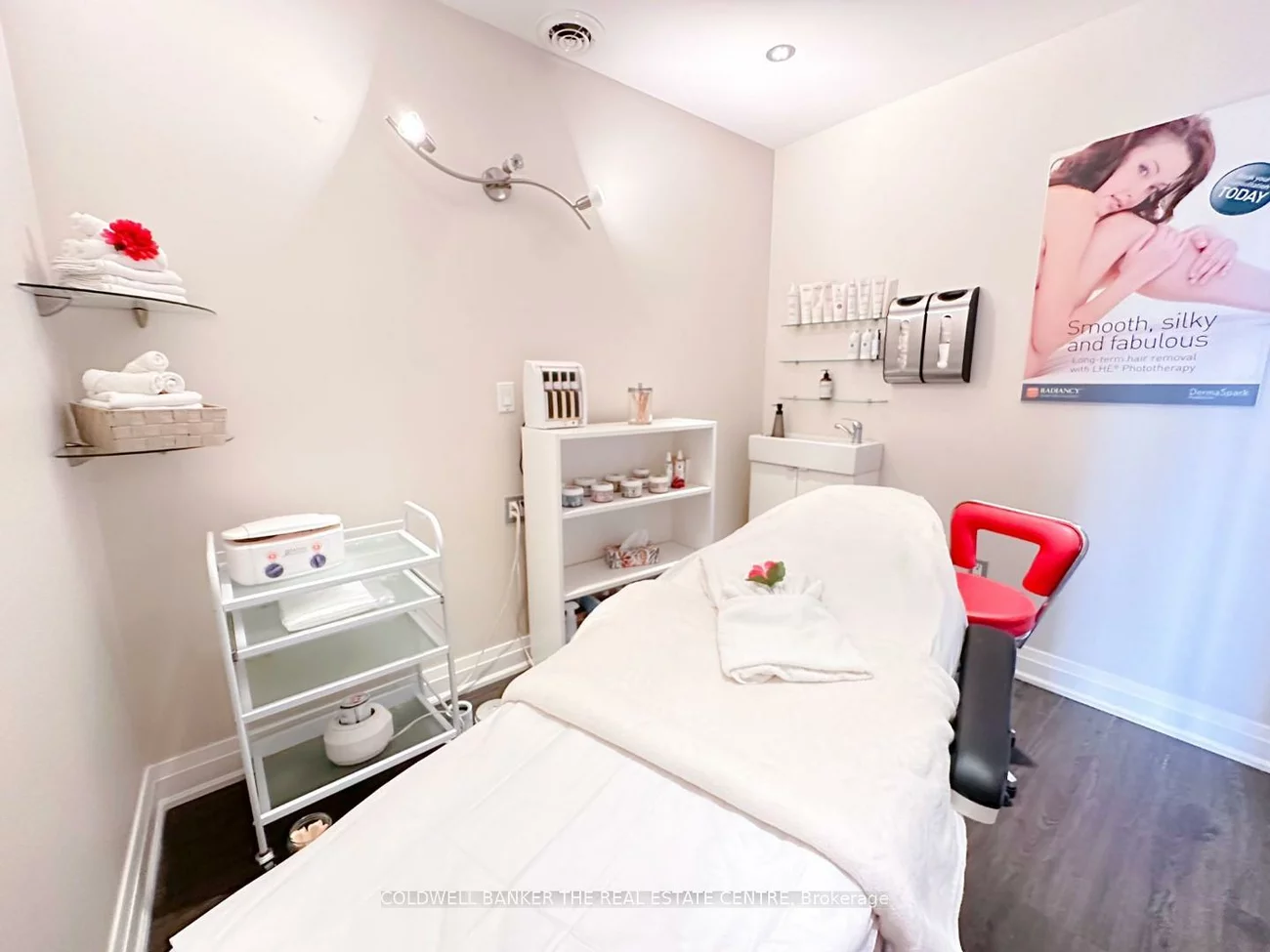 17817, Leslie, Newmarket Industrial Park, Newmarket