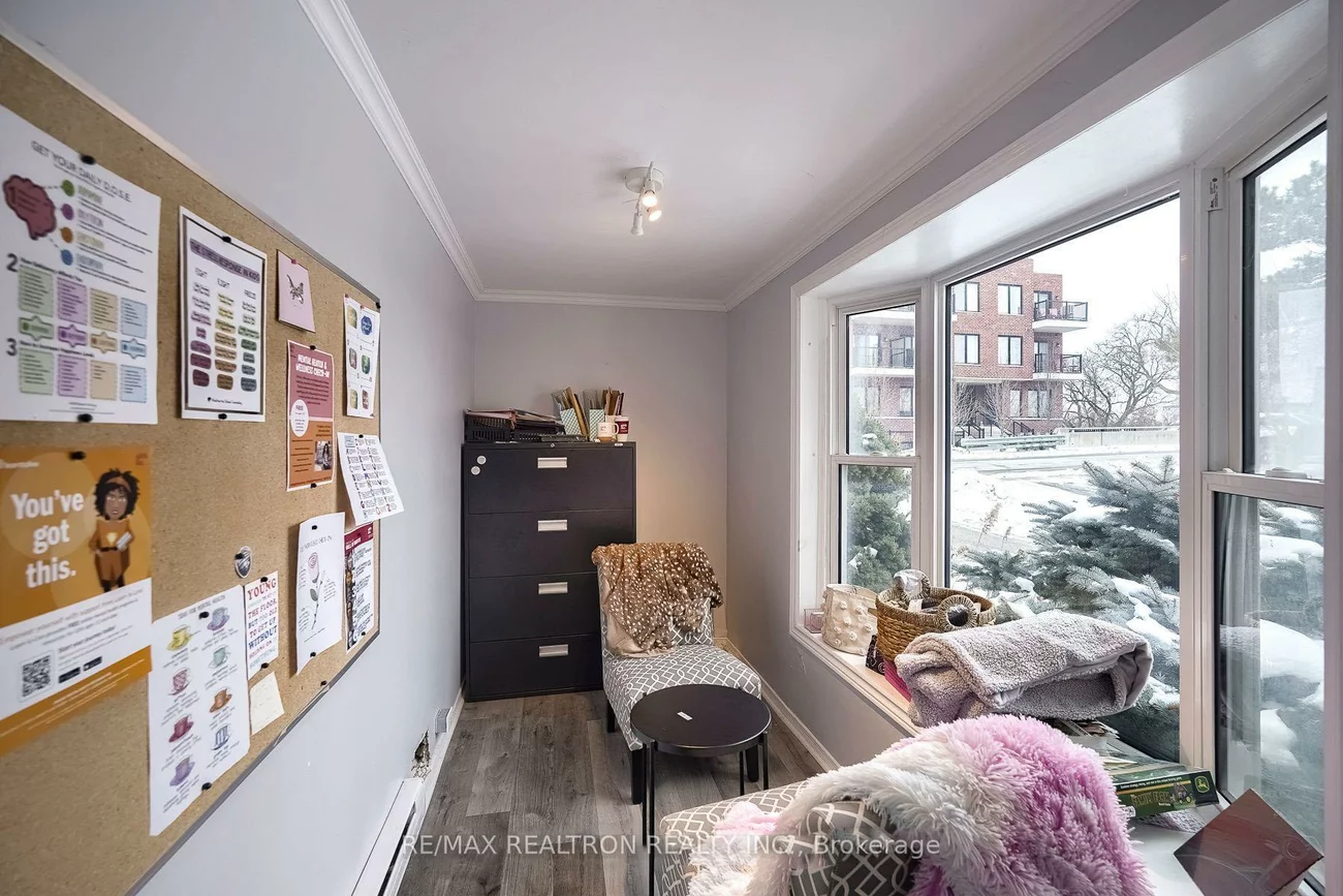 482, Queen, Central Newmarket, Newmarket