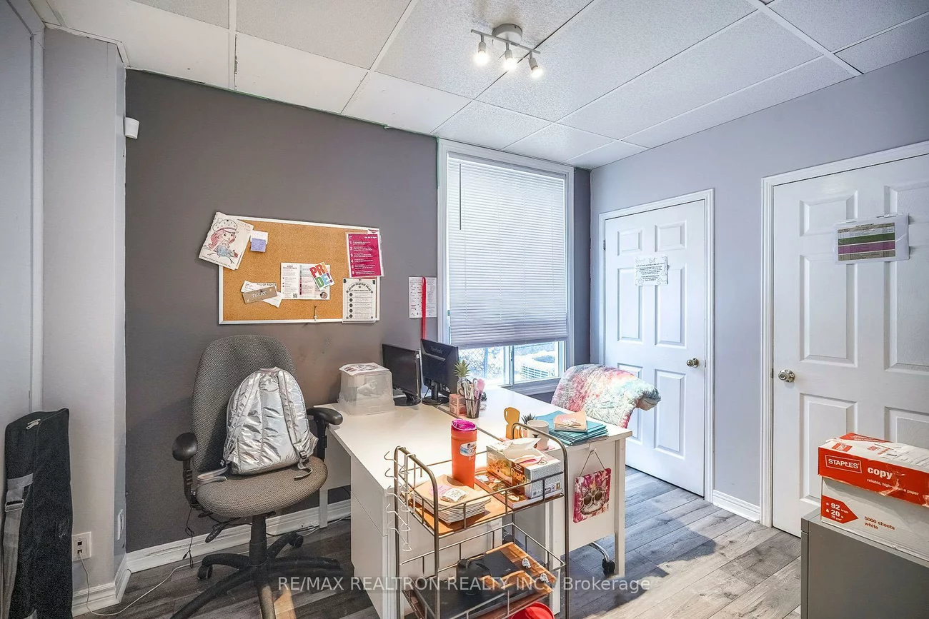 482, Queen, Central Newmarket, Newmarket