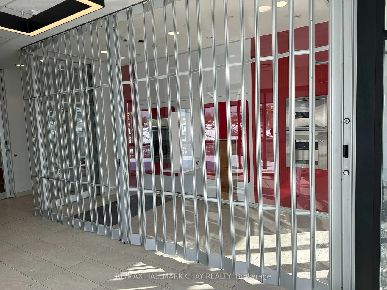 72, Davis, Central Newmarket, Newmarket