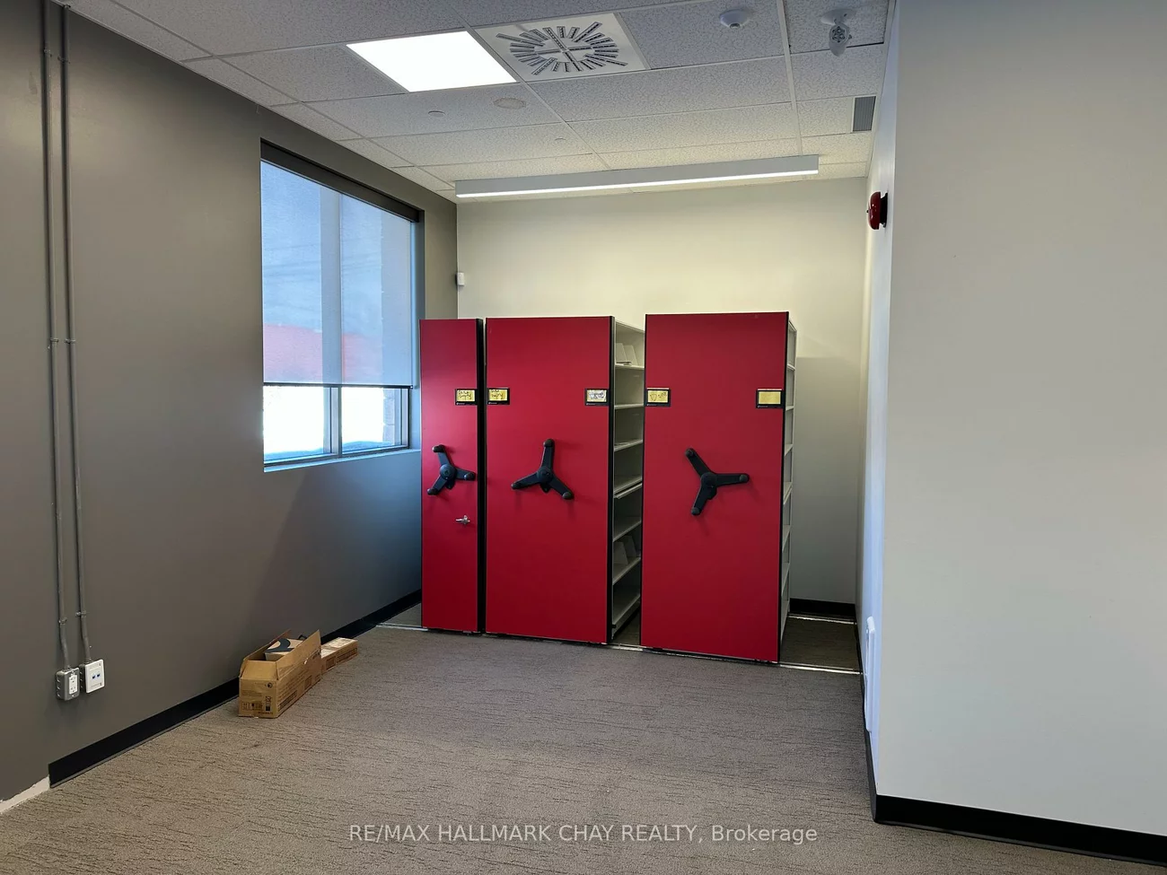 72, Davis, Central Newmarket, Newmarket