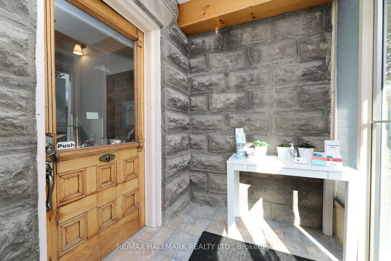 78, Main, Central Newmarket, Newmarket