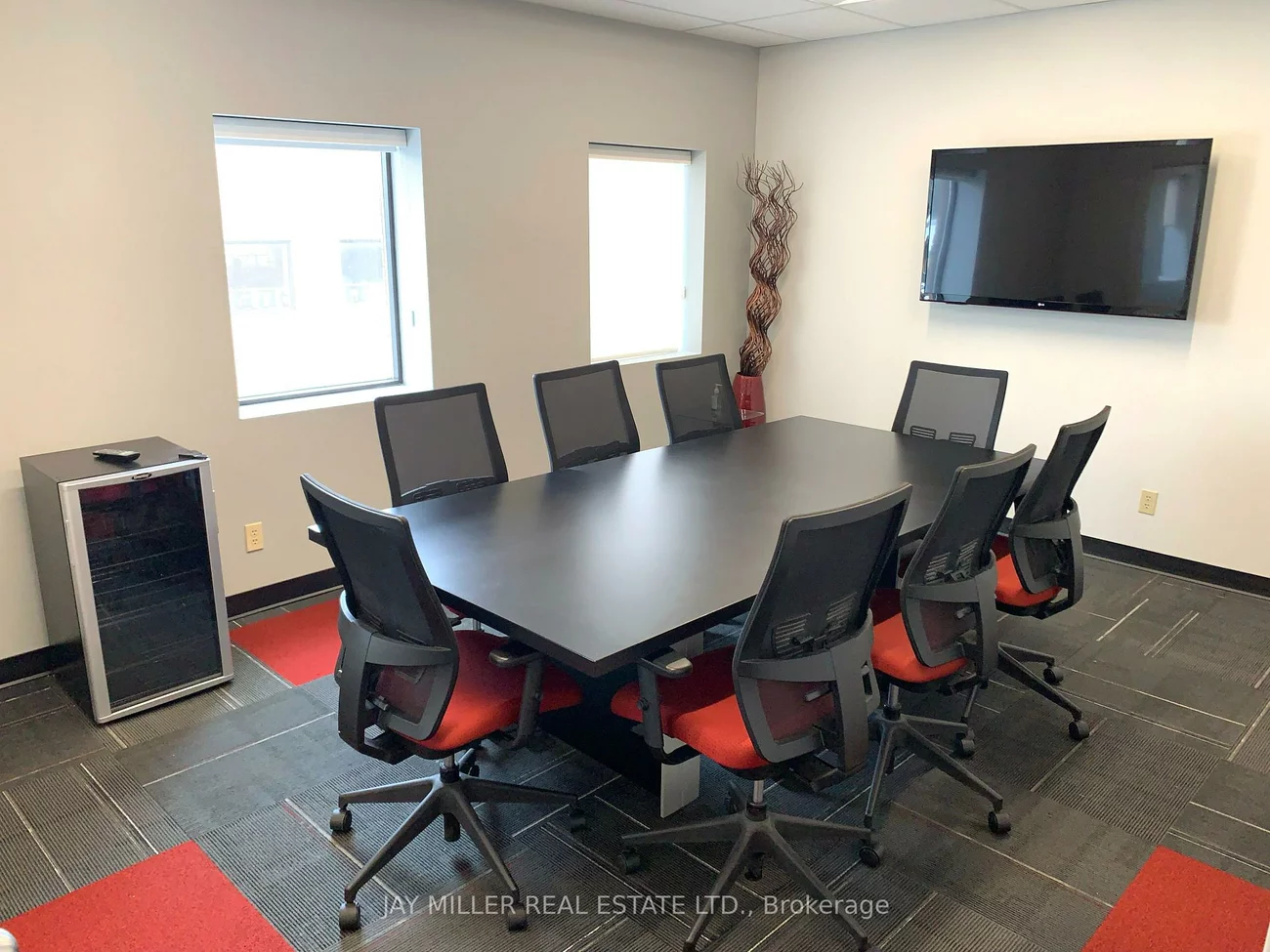 17665, Leslie, Newmarket Industrial Park, Newmarket