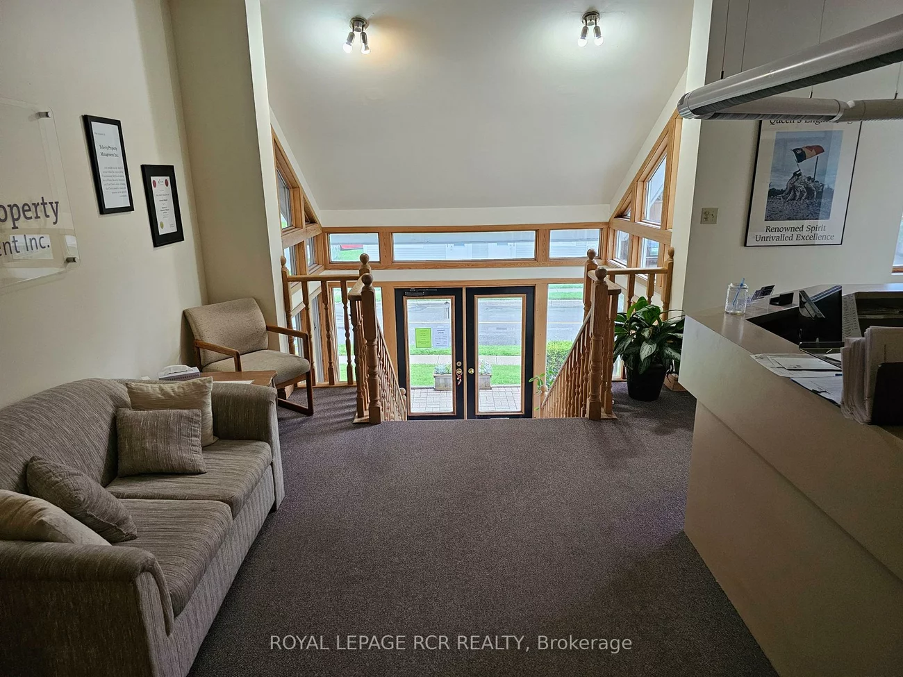 411, Queen, Central Newmarket, Newmarket