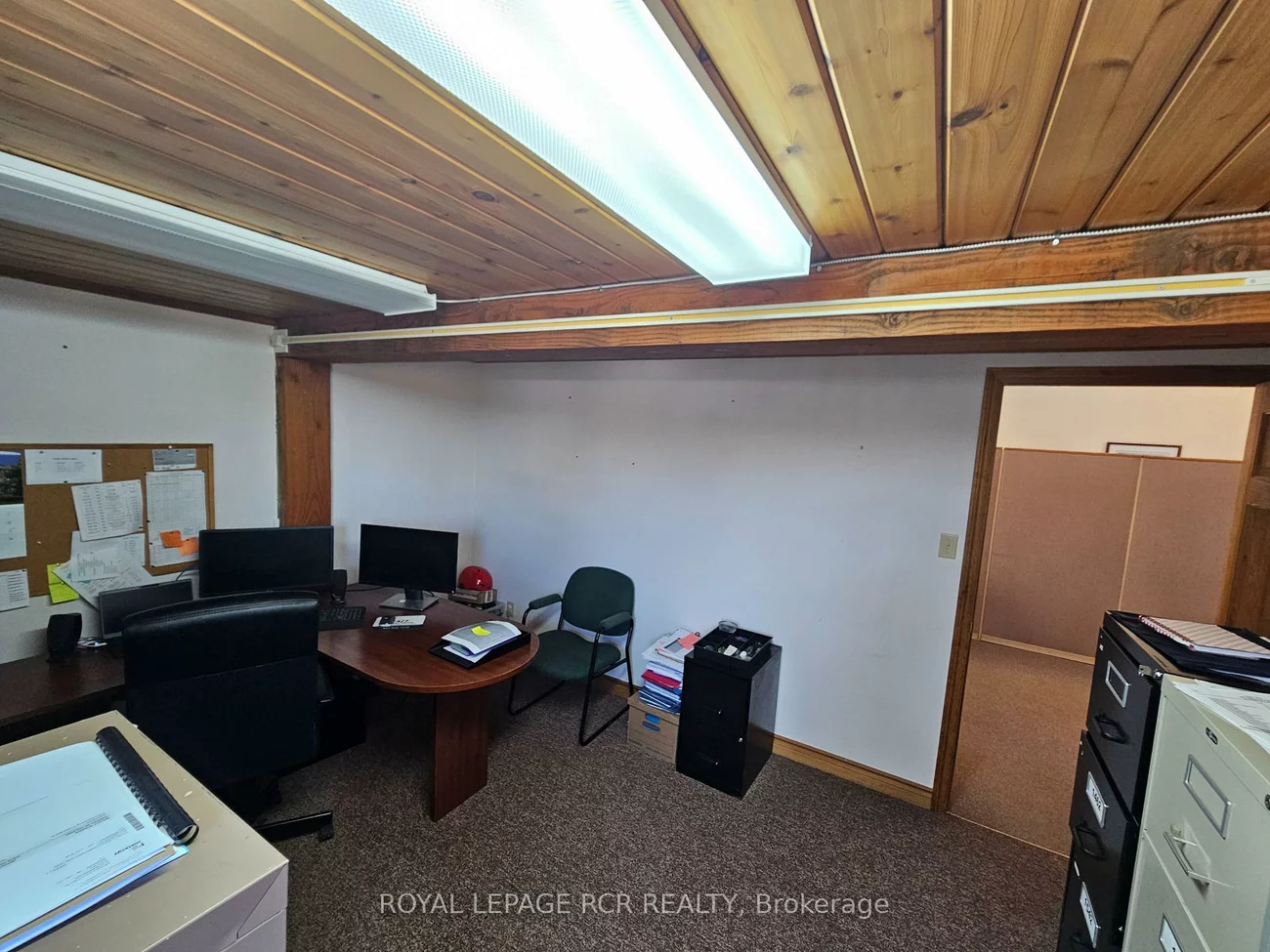 411, Queen, Central Newmarket, Newmarket