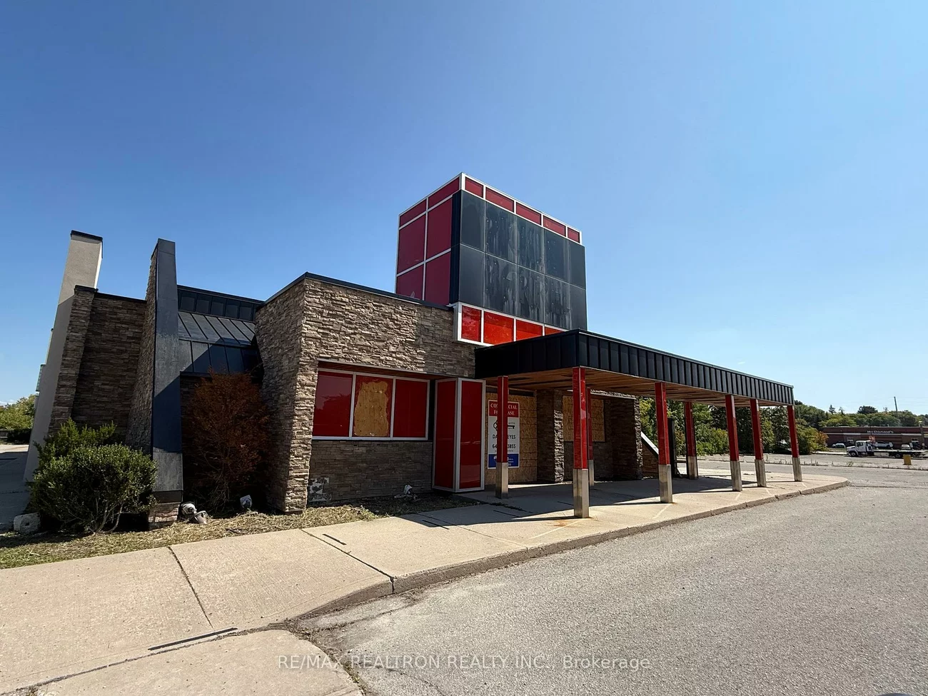 17215, Yonge, Newmarket Industrial Park, Newmarket