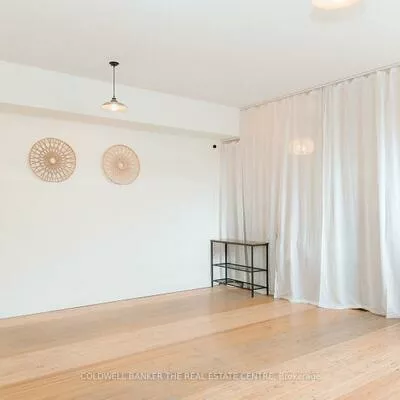 208A, Main, Central Newmarket, Newmarket