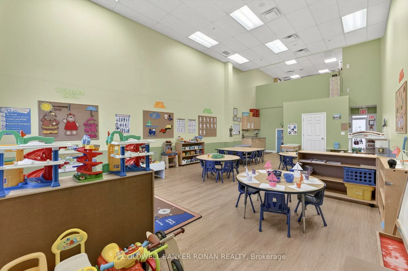 16945, Leslie, Newmarket Industrial Park, Newmarket