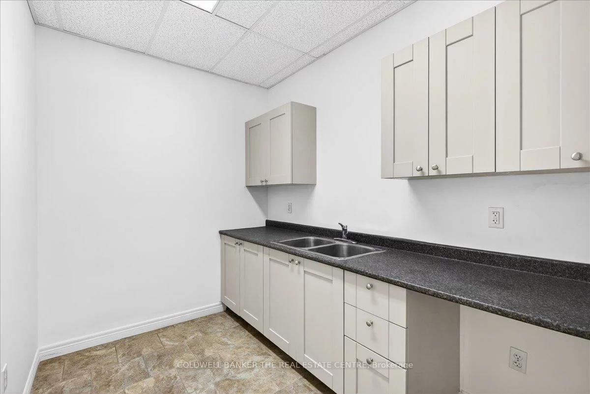 169, Charlotte, Gorham-College Manor, Newmarket