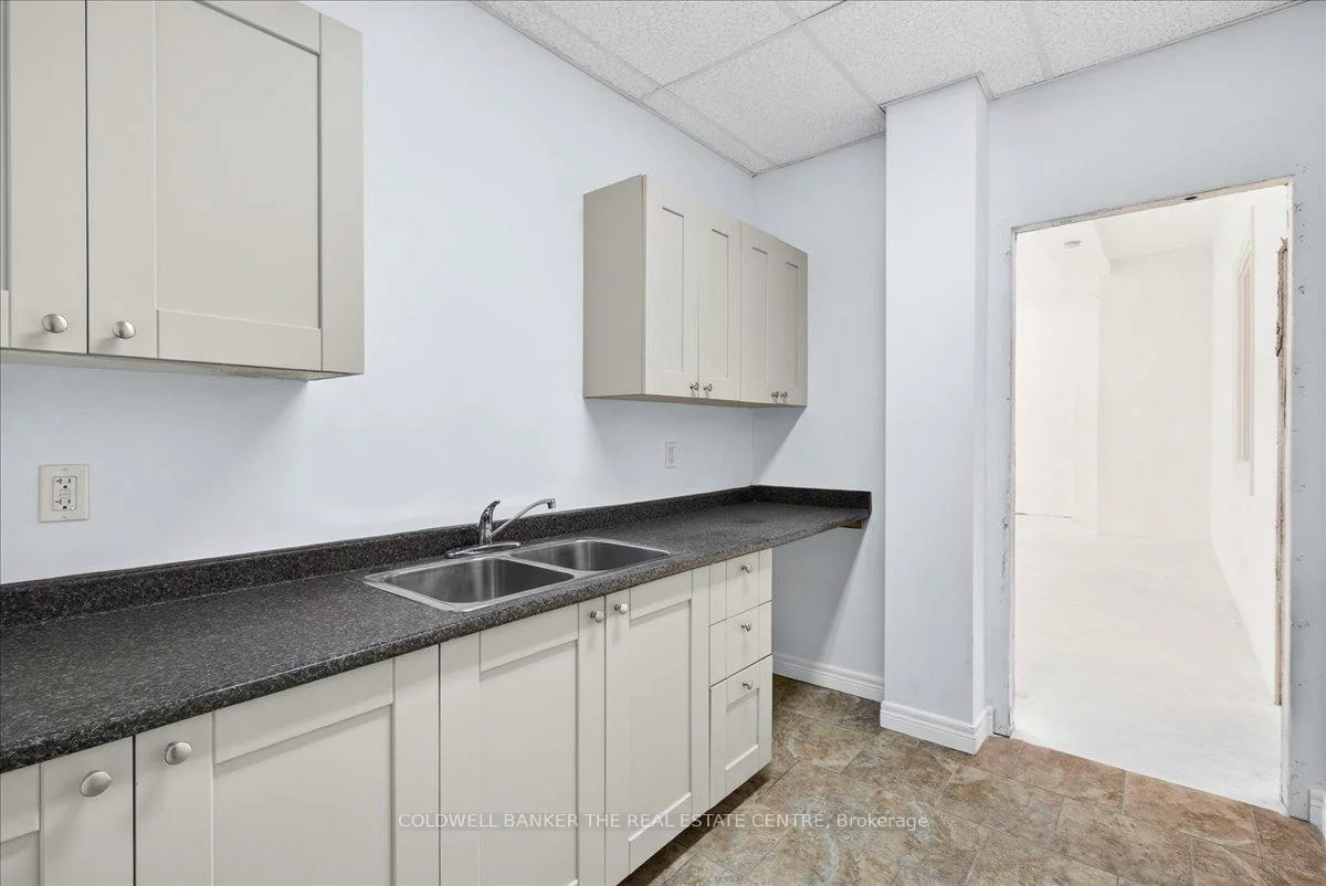 169, Charlotte, Gorham-College Manor, Newmarket