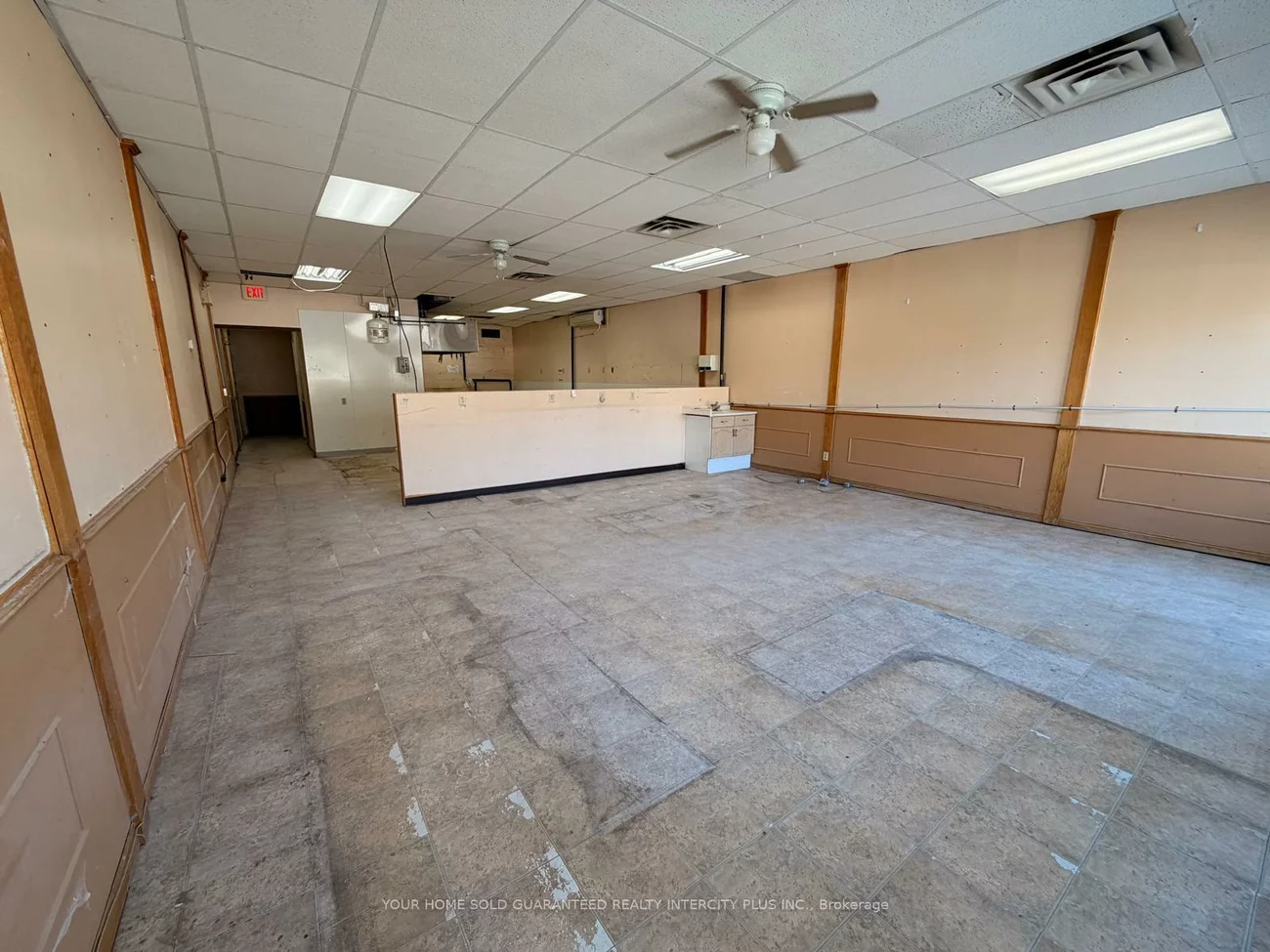 350, Davis, Central Newmarket, Newmarket