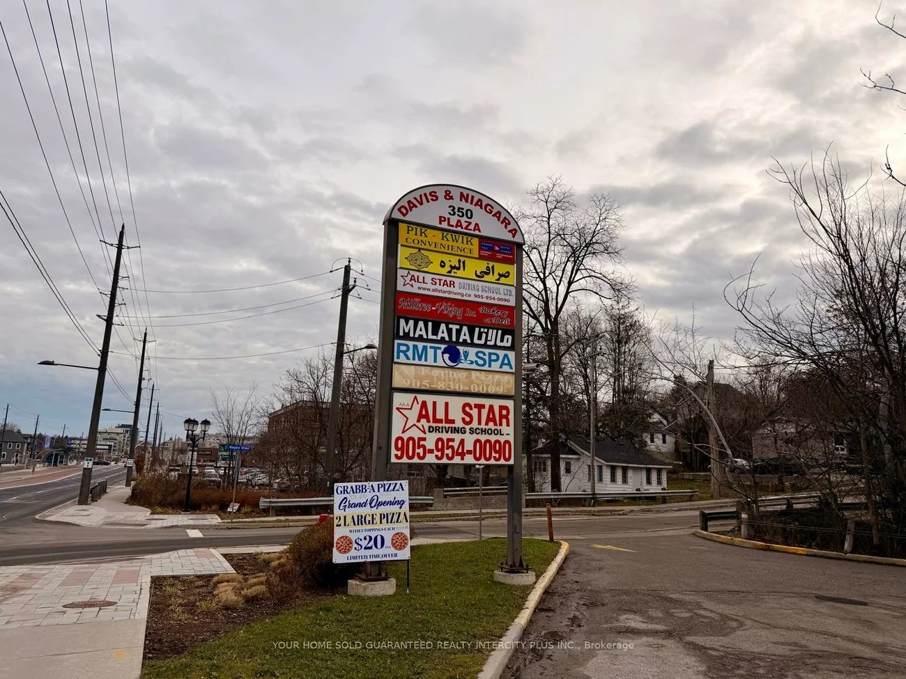 350, Davis, Central Newmarket, Newmarket