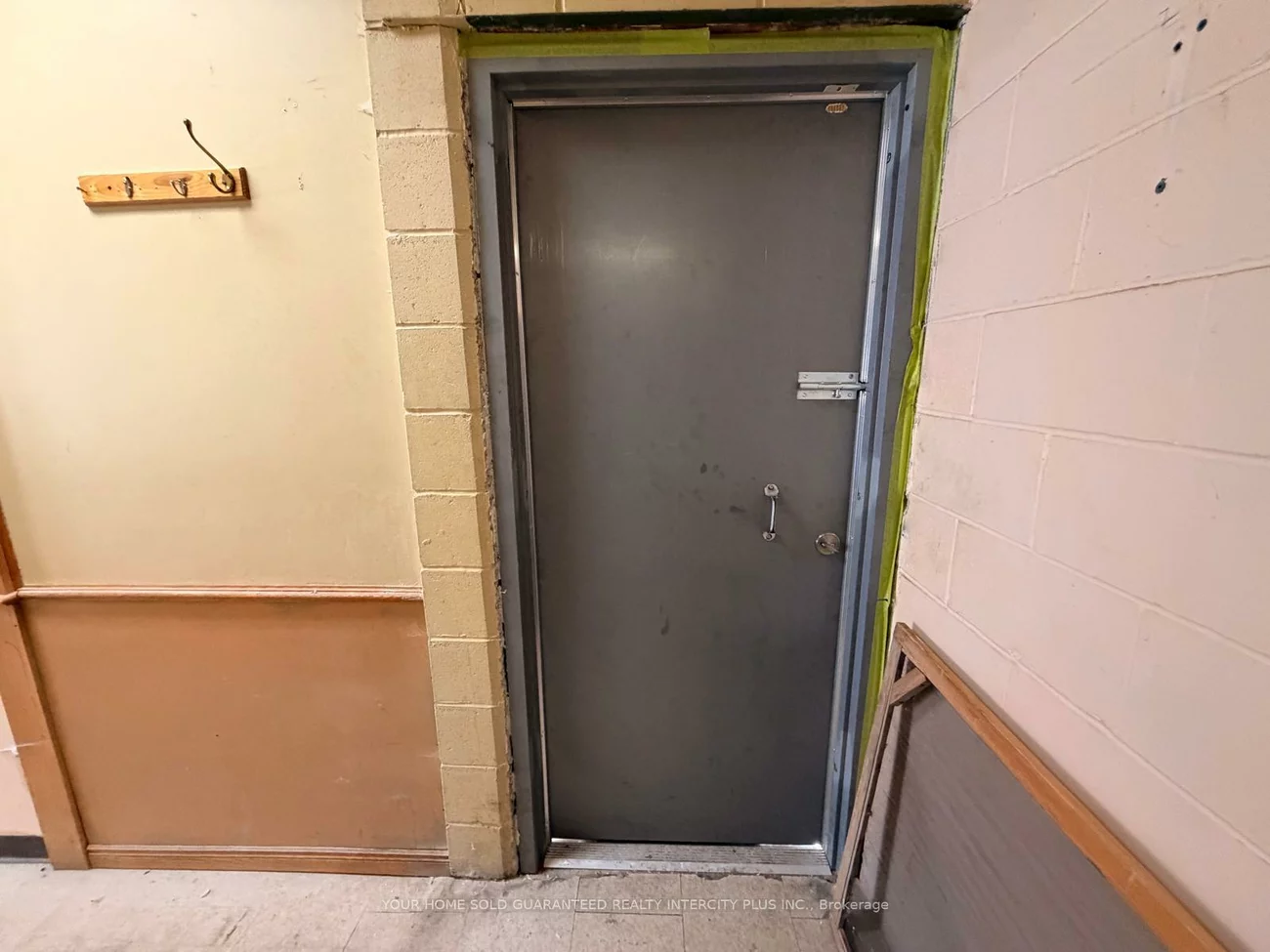 350, Davis, Central Newmarket, Newmarket