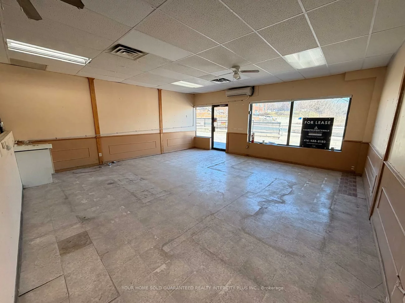 350, Davis, Central Newmarket, Newmarket