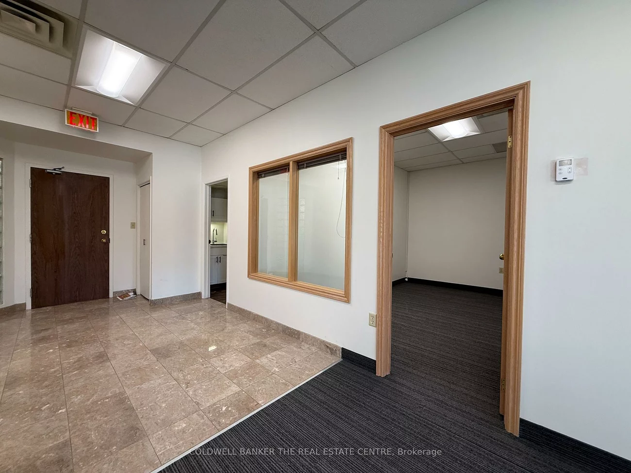 390, Davis, Central Newmarket, Newmarket