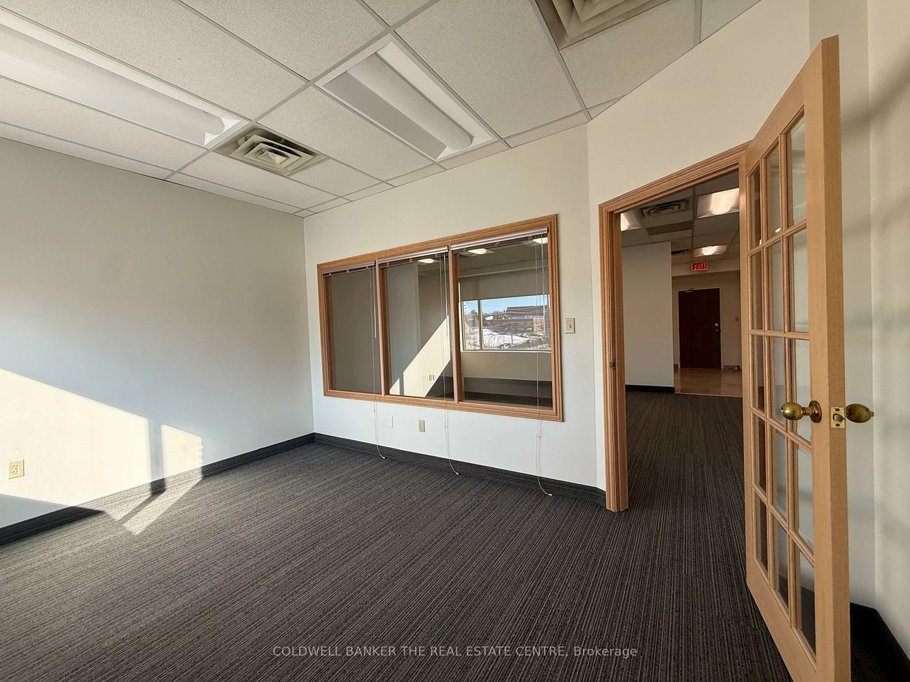 390, Davis, Central Newmarket, Newmarket