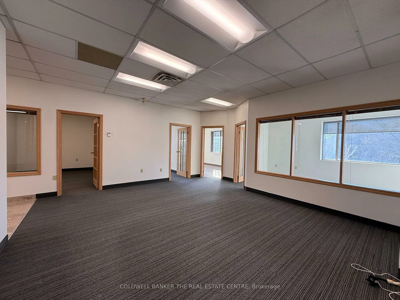 390, Davis, Central Newmarket, Newmarket