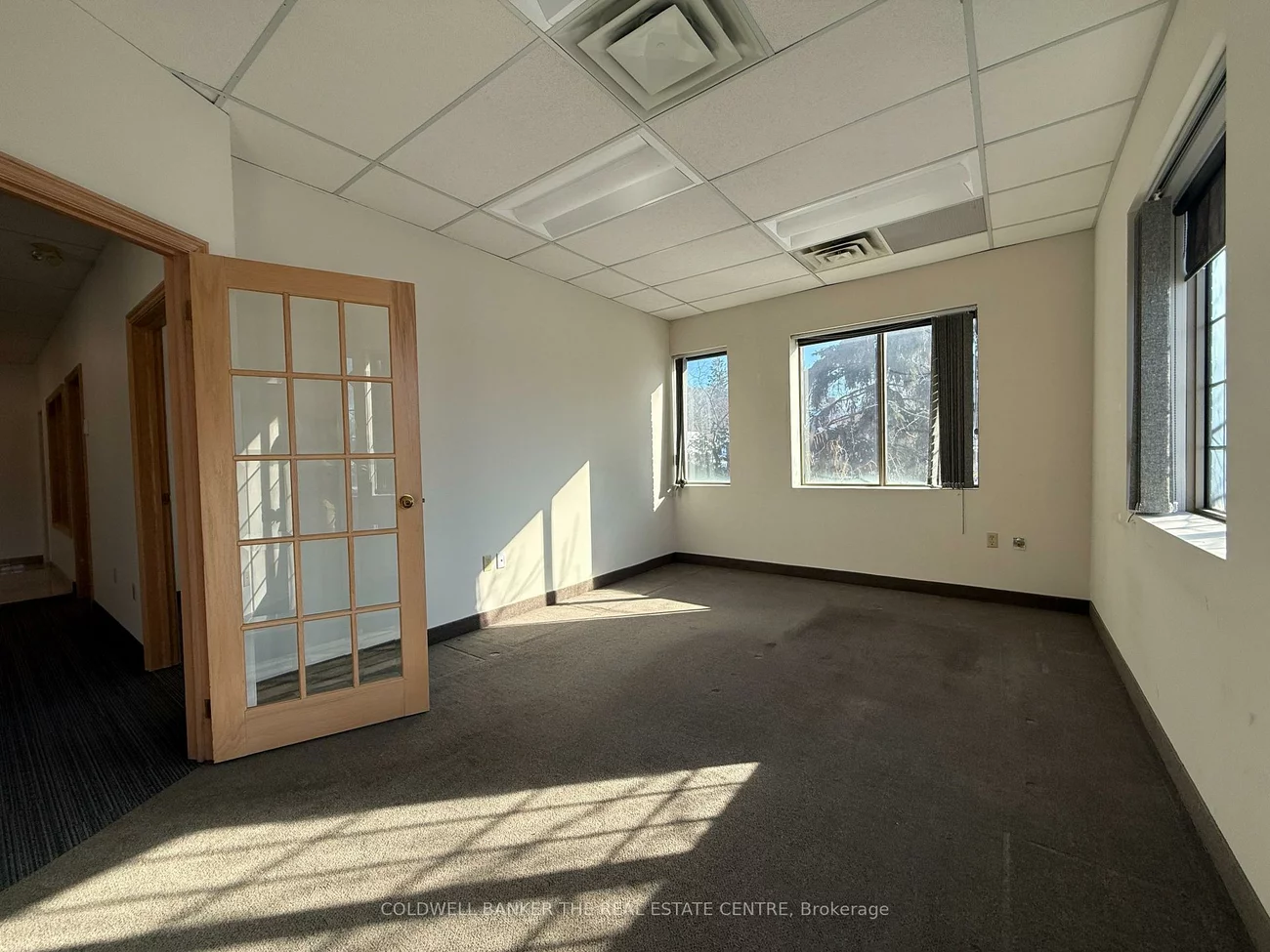 390, Davis, Central Newmarket, Newmarket