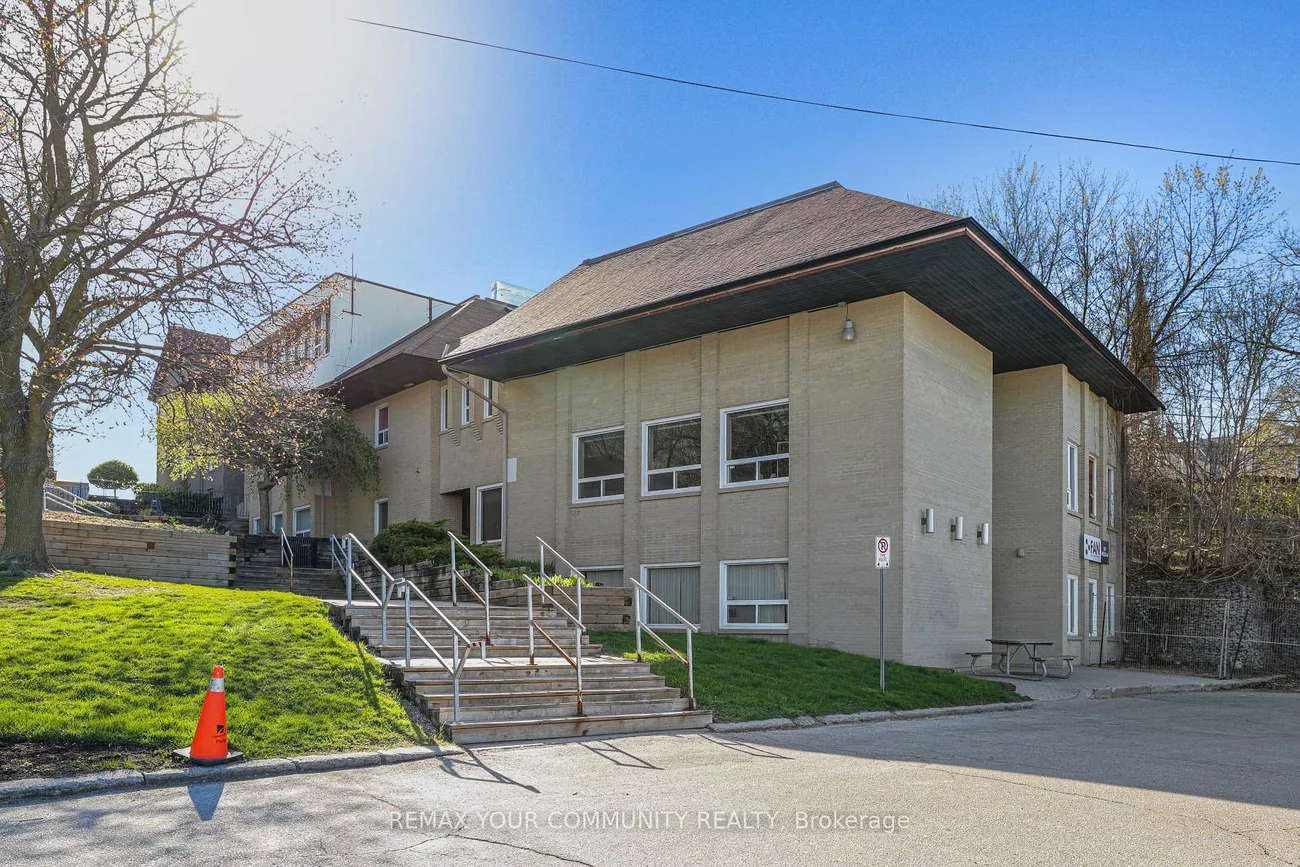 171, Main, Central Newmarket, Newmarket