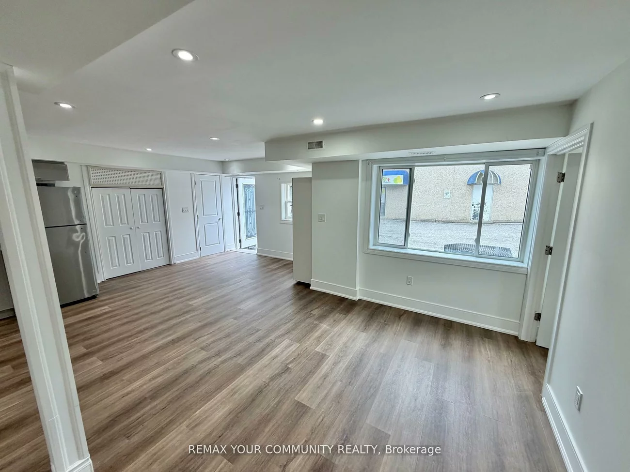 34, Main, Central Newmarket, Newmarket