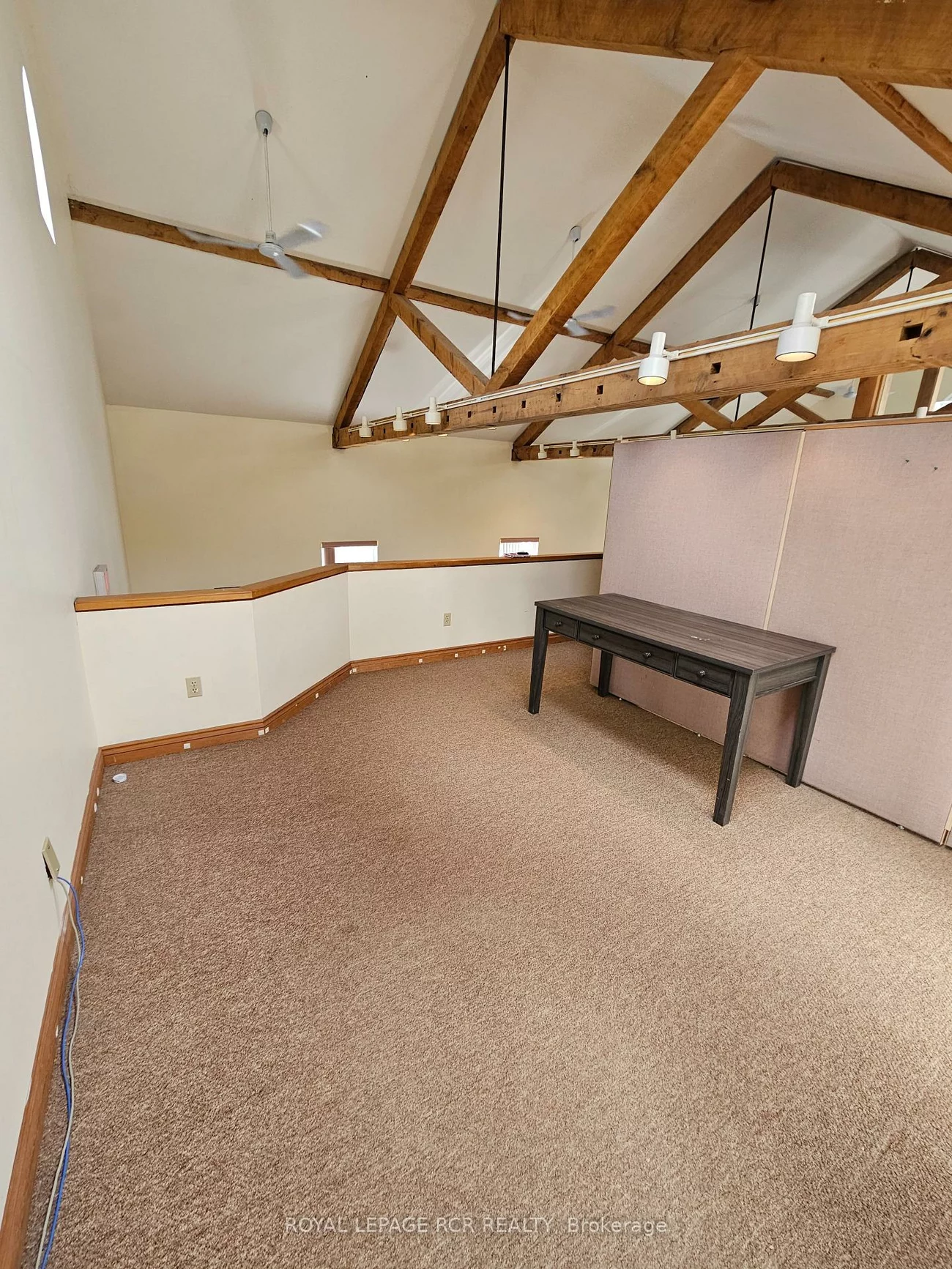 411, Queen, Central Newmarket, Newmarket
