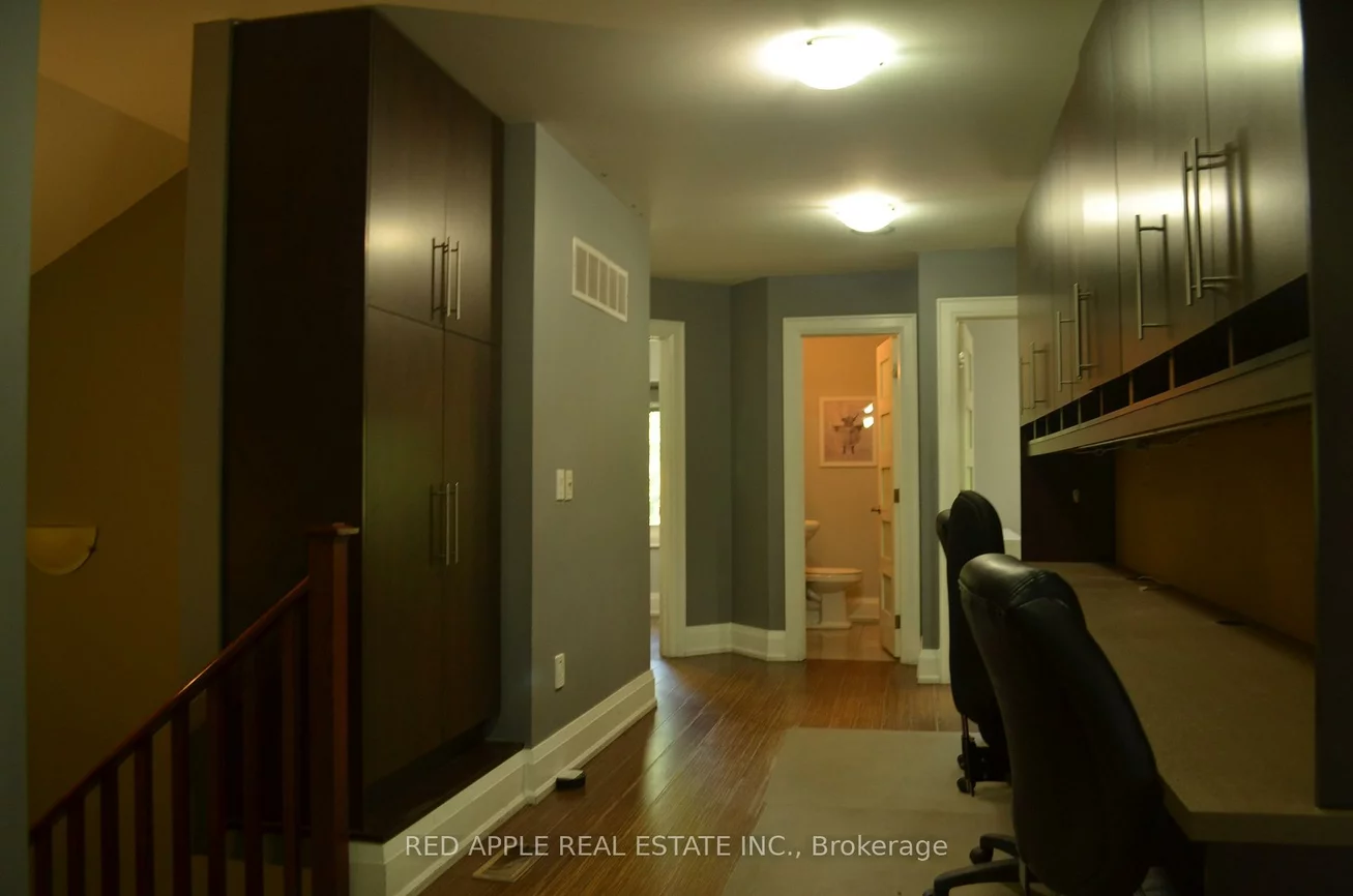 71, Main, Central Newmarket, Newmarket