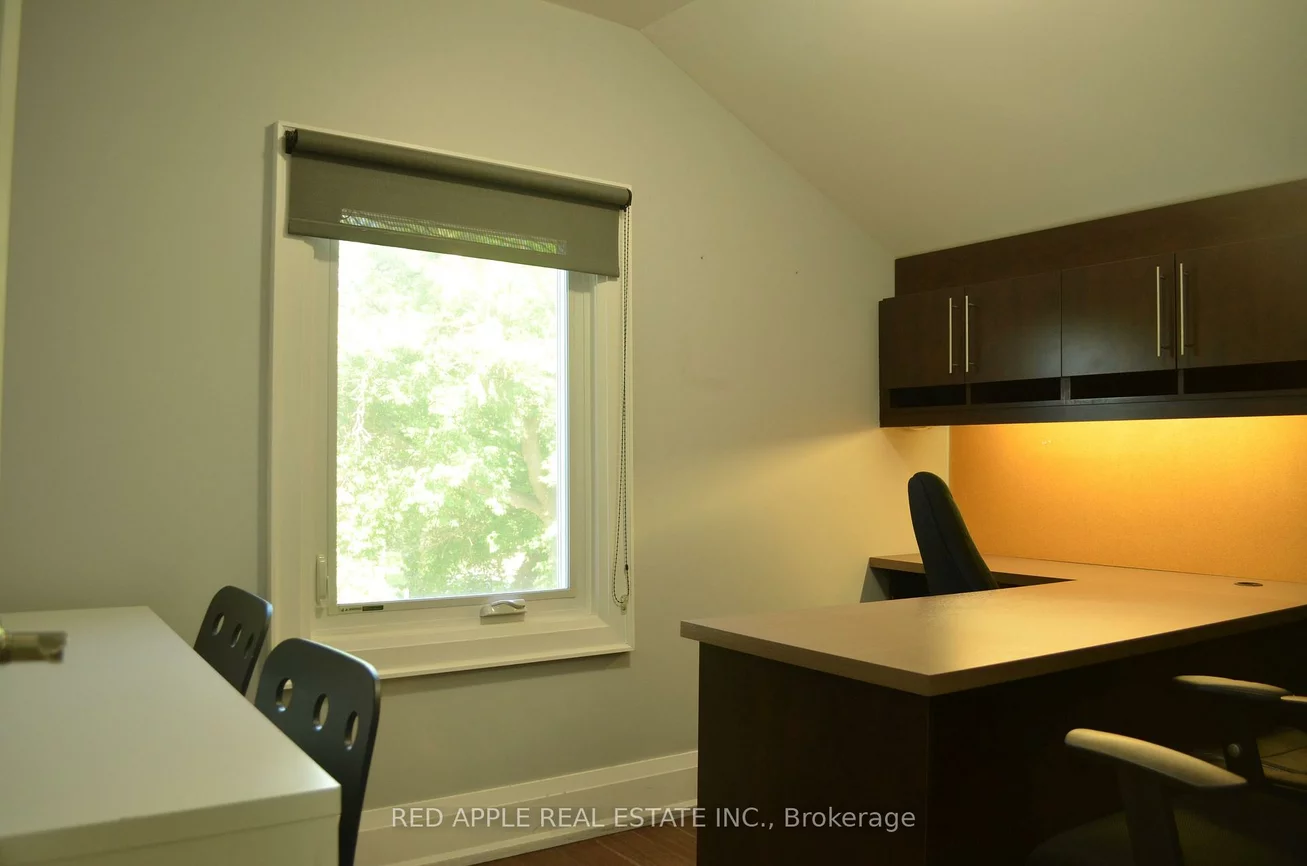 71, Main, Central Newmarket, Newmarket