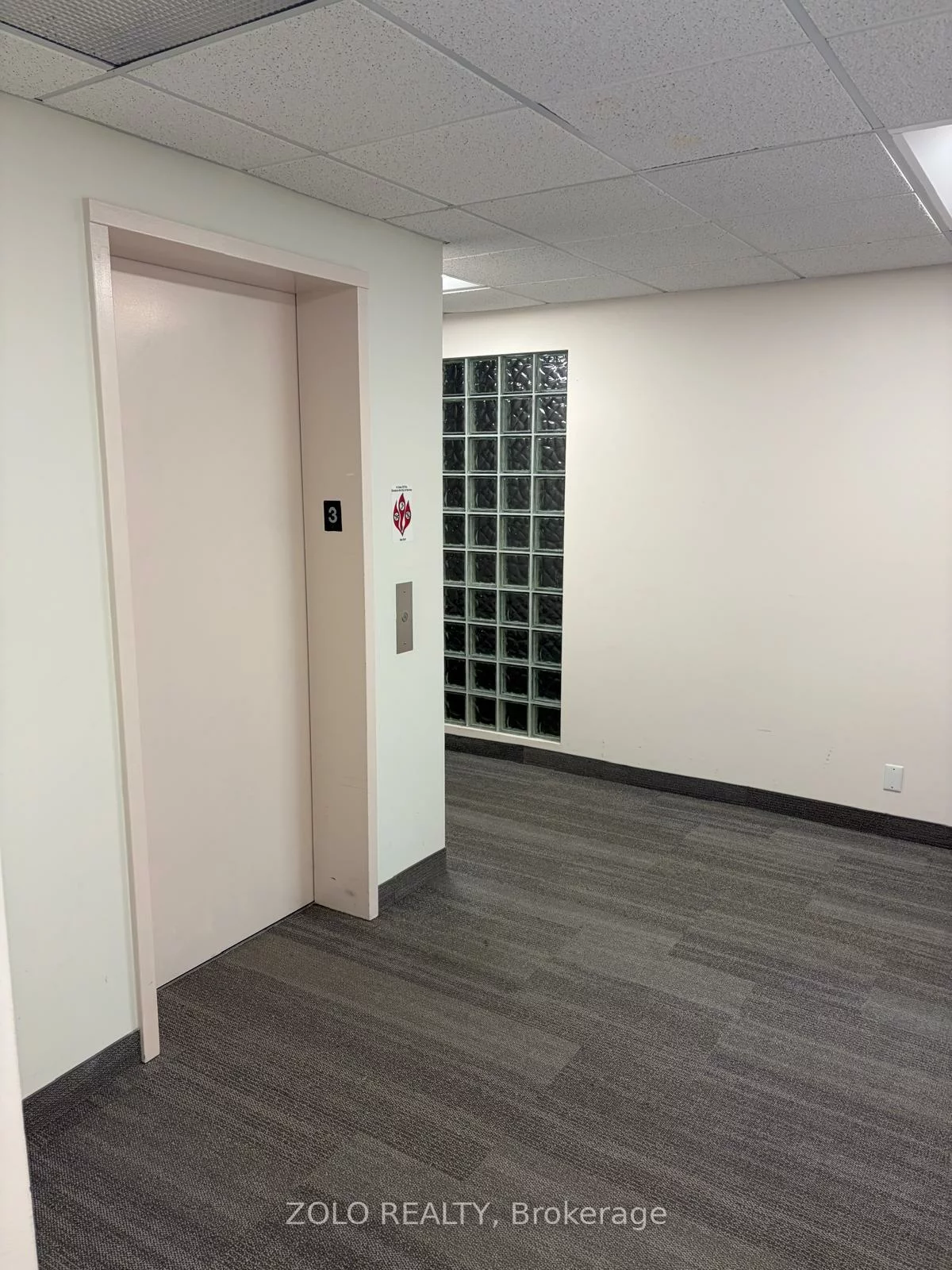 390, Davis, Central Newmarket, Newmarket