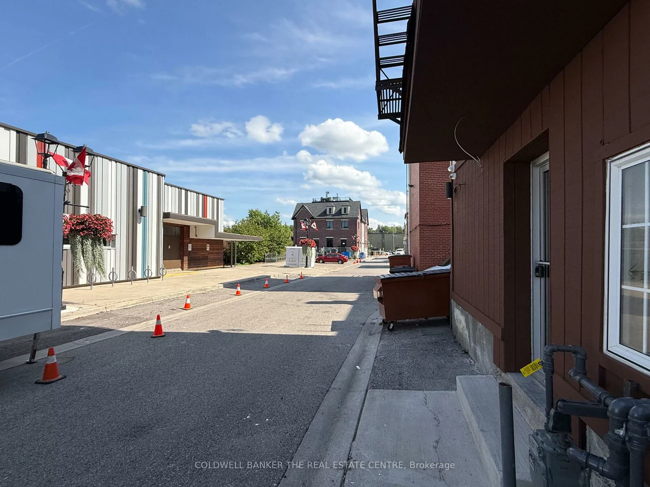 206, Cedar, Central Newmarket, Newmarket