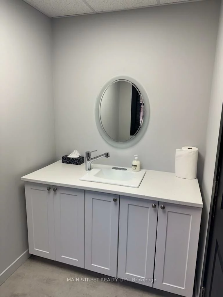 184, MAIN, Central Newmarket, Newmarket