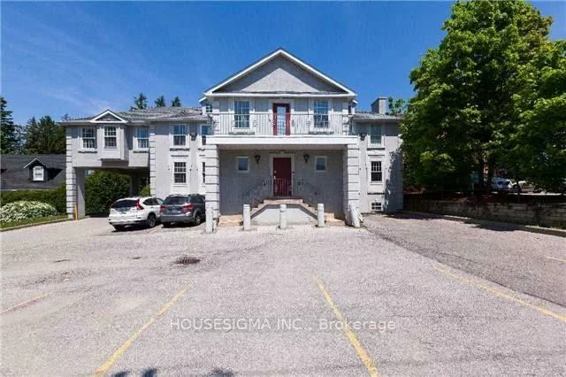 227, Eagle, Central Newmarket, Newmarket