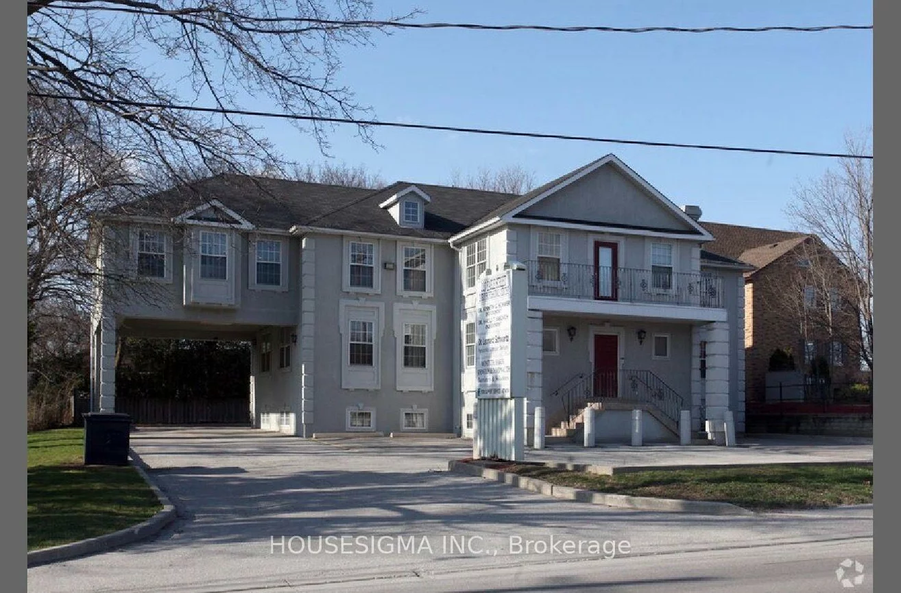 227, Eagle, Central Newmarket, Newmarket