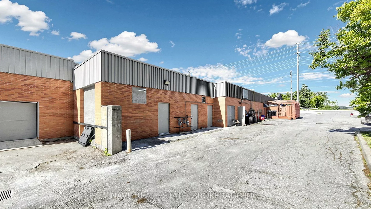 16925, Yonge, Central Newmarket, Newmarket