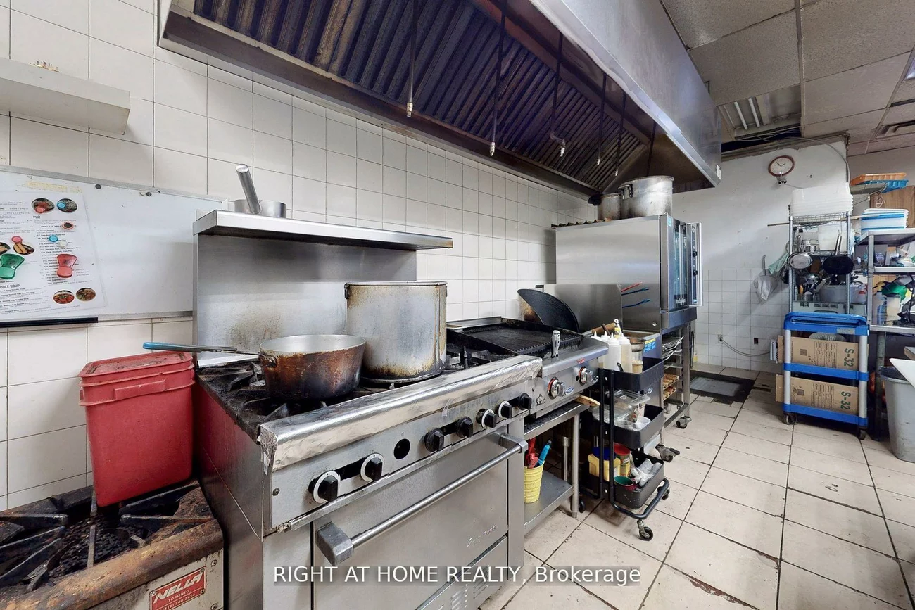 16925, Yonge, Central Newmarket, Newmarket