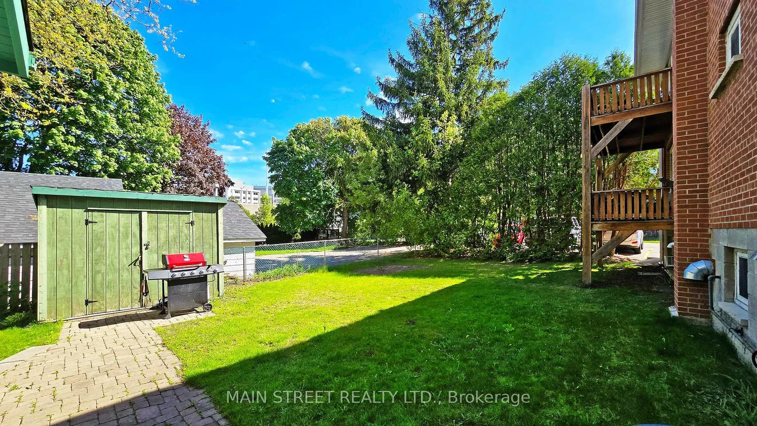 589, Queen, Gorham-College Manor, Newmarket