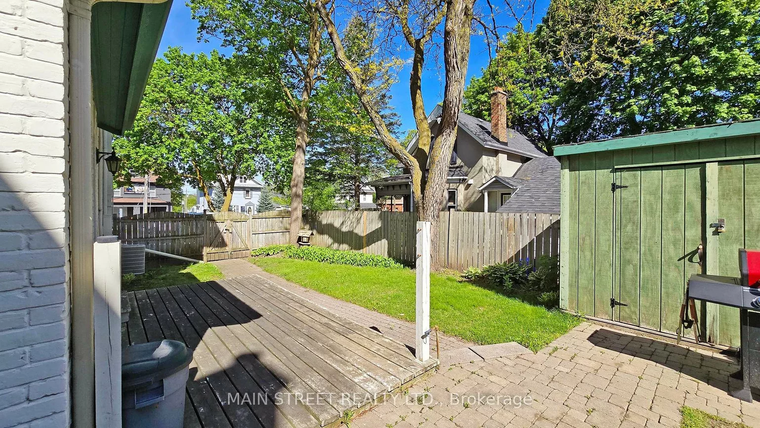 589, Queen, Gorham-College Manor, Newmarket