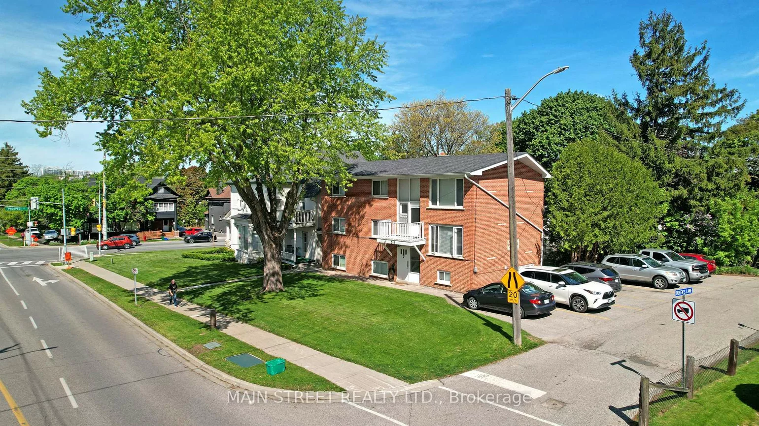 589, Queen, Gorham-College Manor, Newmarket