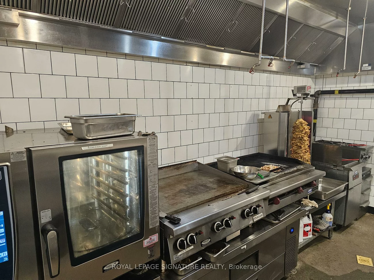 17600, Yonge, Woodland Hill, Newmarket