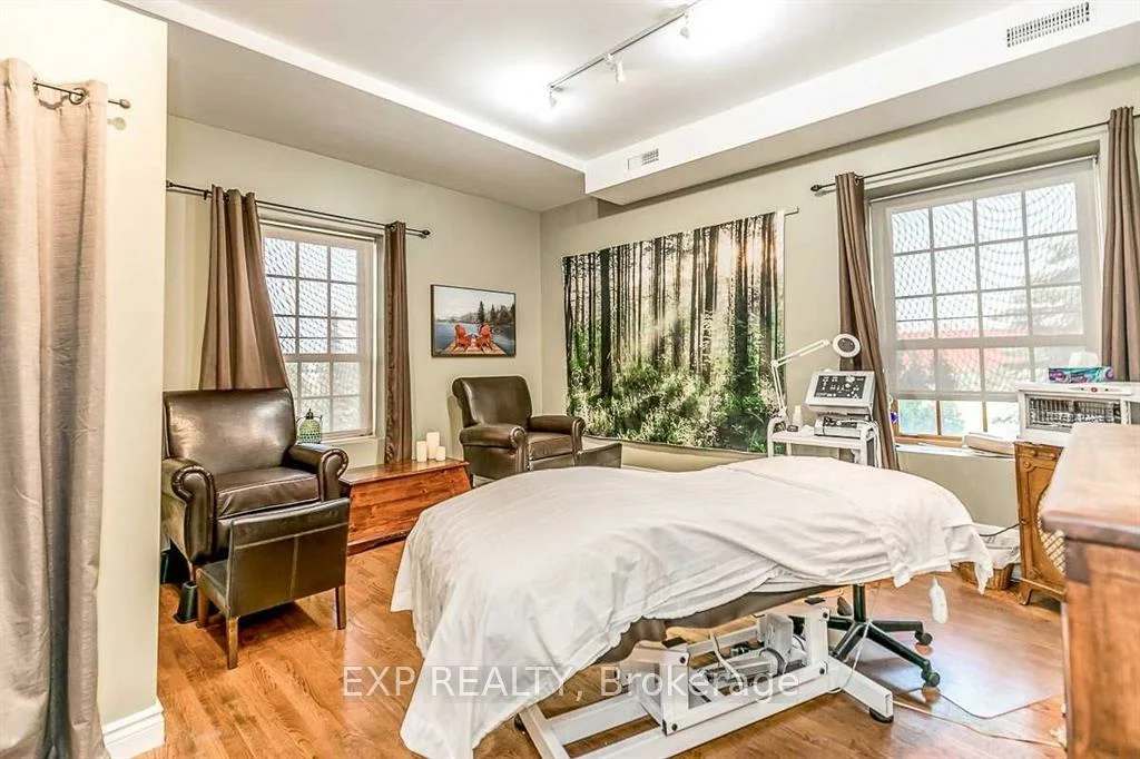 83, Dawson Manor, Woodland Hill, Newmarket
