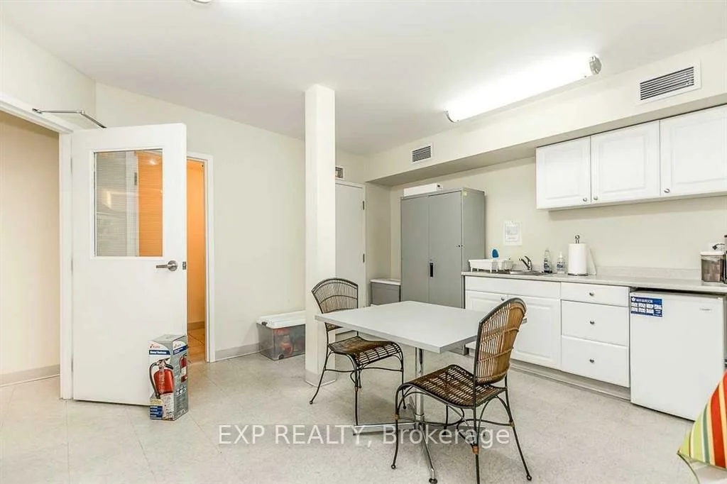 83, Dawson Manor, Woodland Hill, Newmarket