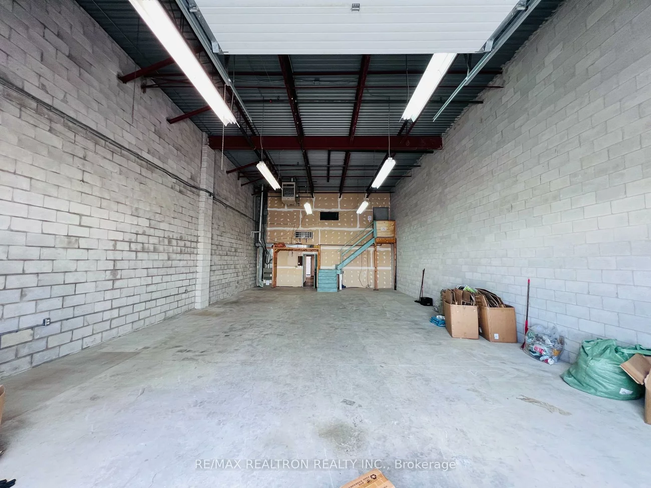 1225, Gorham, Newmarket Industrial Park, Newmarket