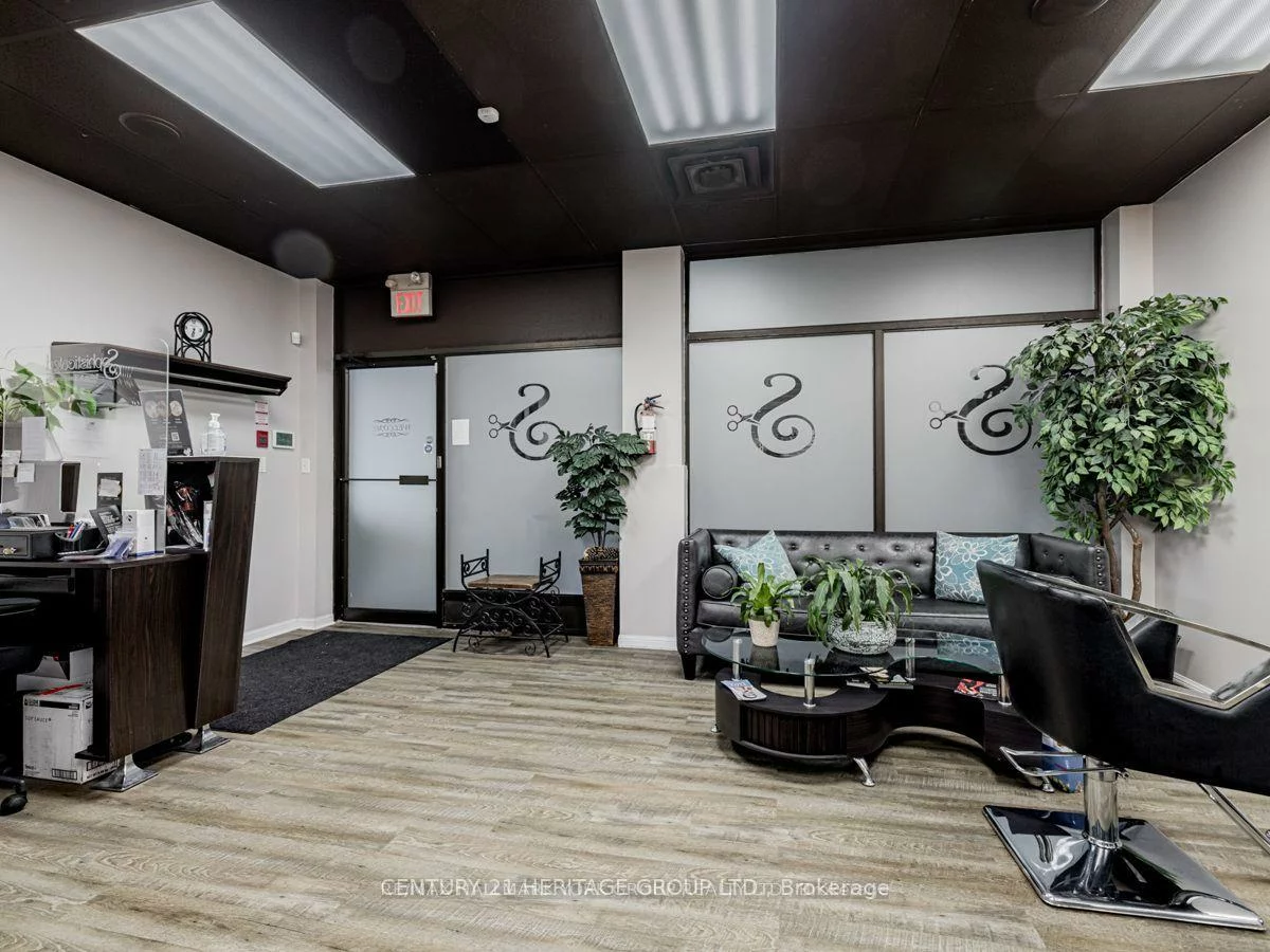 340, Eagle, Glenway Estates, Newmarket