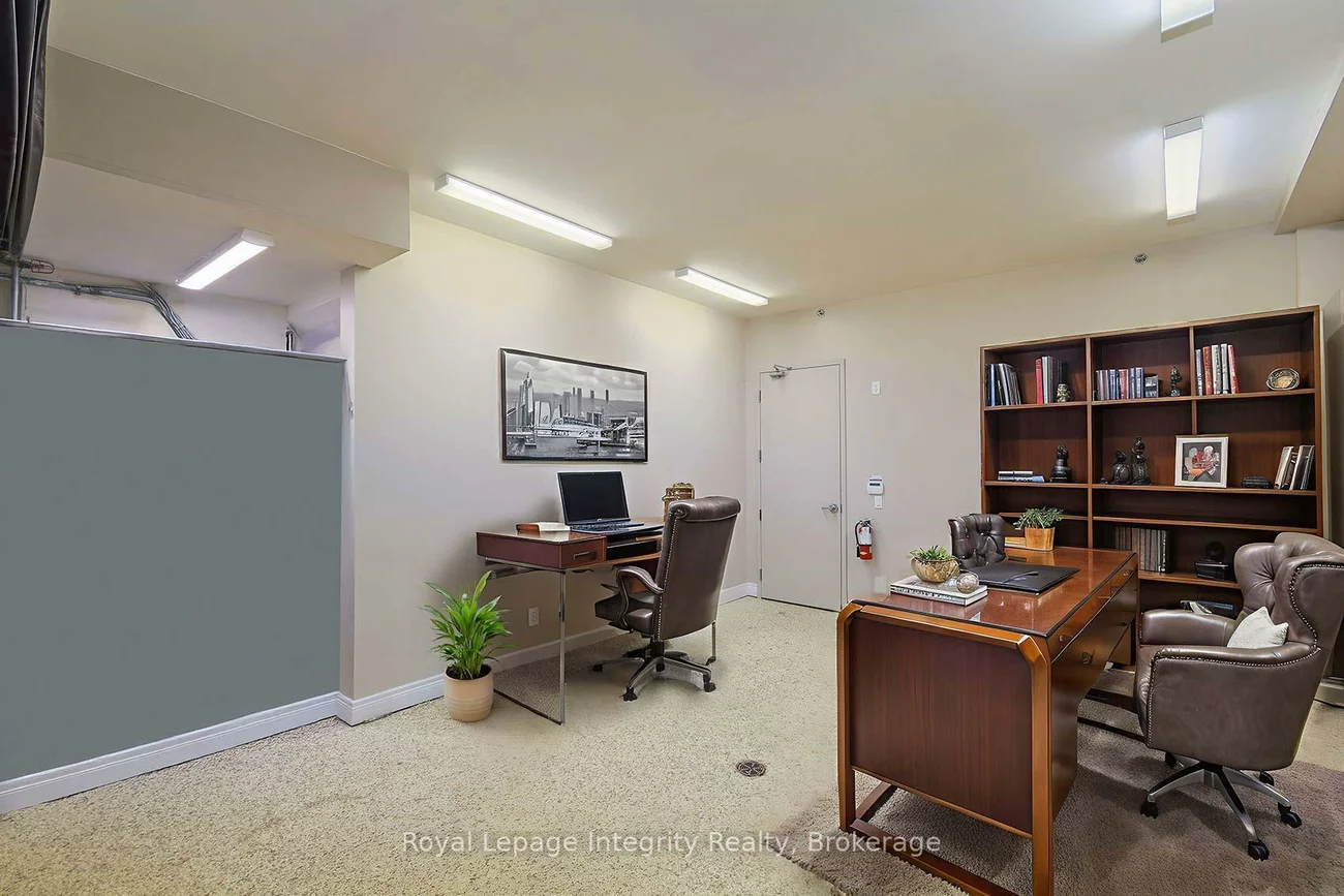 16945, Leslie, Newmarket Industrial Park, Newmarket