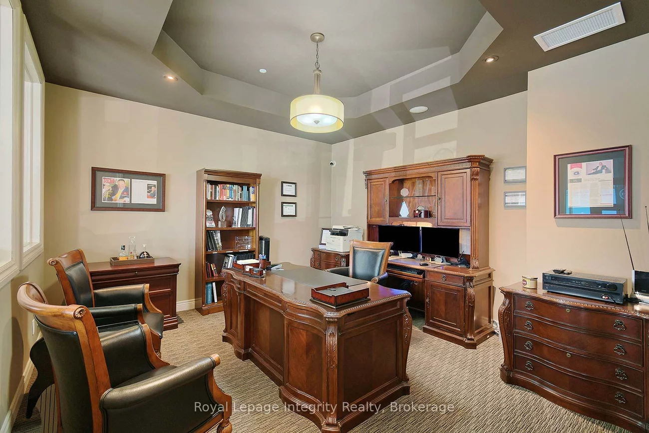 16945, Leslie, Newmarket Industrial Park, Newmarket