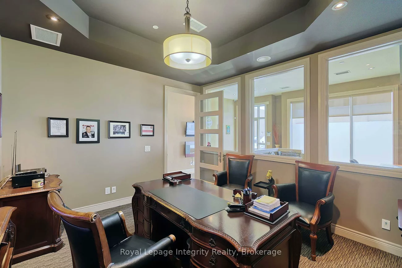 16945, Leslie, Newmarket Industrial Park, Newmarket