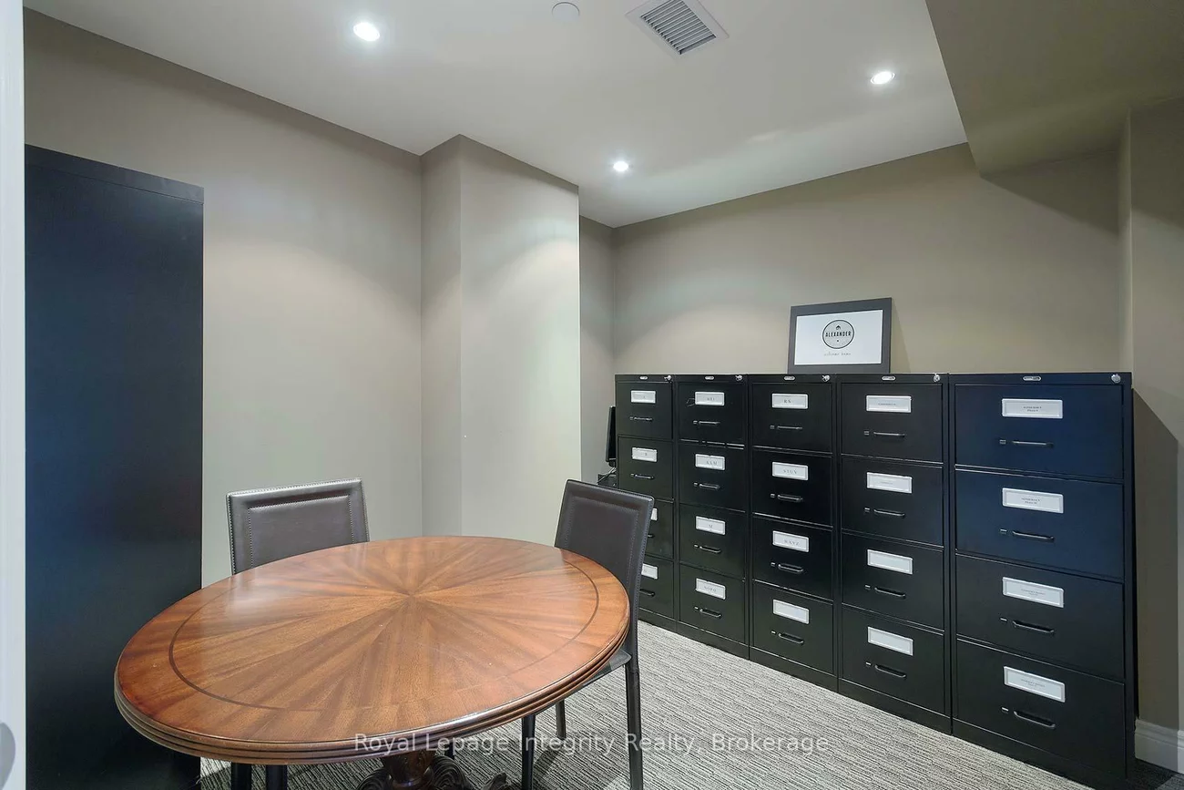 16945, Leslie, Newmarket Industrial Park, Newmarket