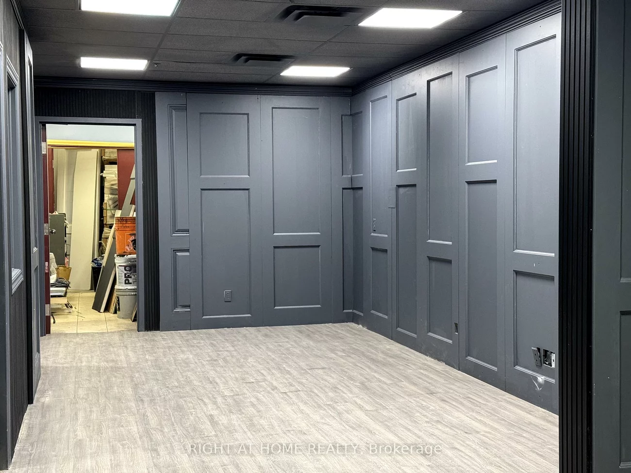 17075, Leslie, Newmarket Industrial Park, Newmarket