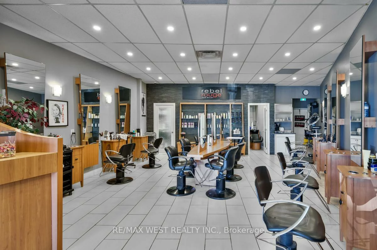 1065, Davis, Huron Heights-Leslie Valley, Newmarket