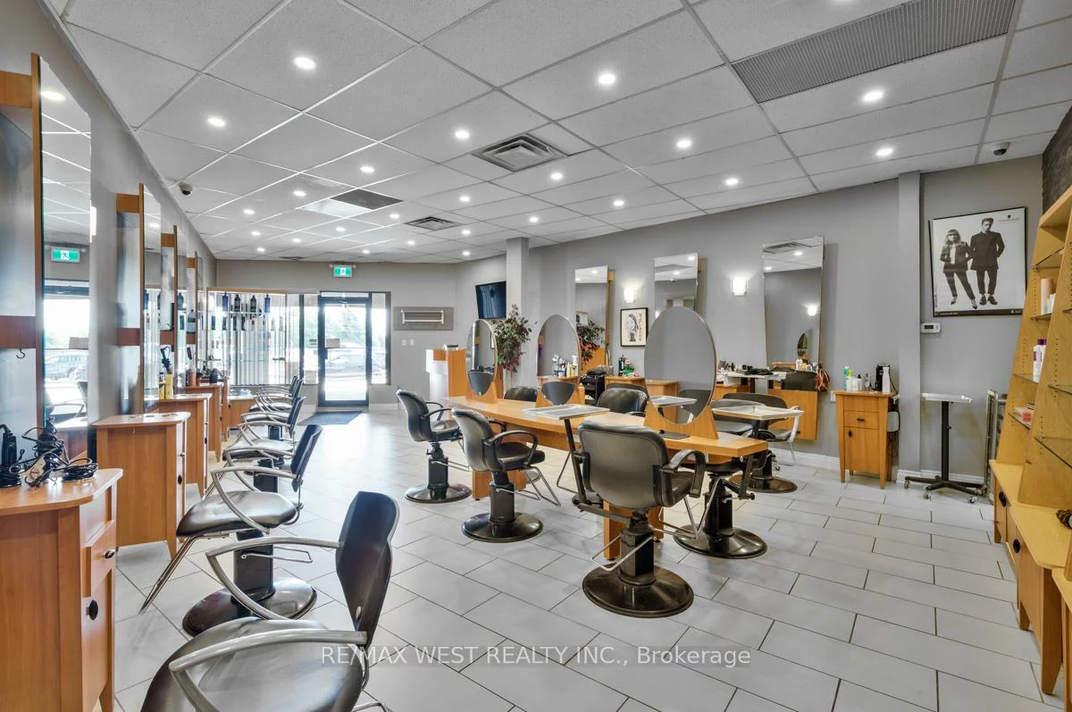 1065, Davis, Huron Heights-Leslie Valley, Newmarket